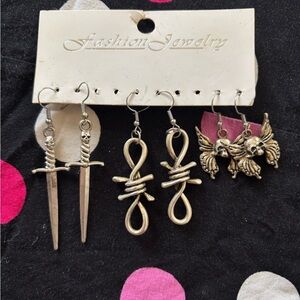 Silver Fashion Jewelry Earring Set